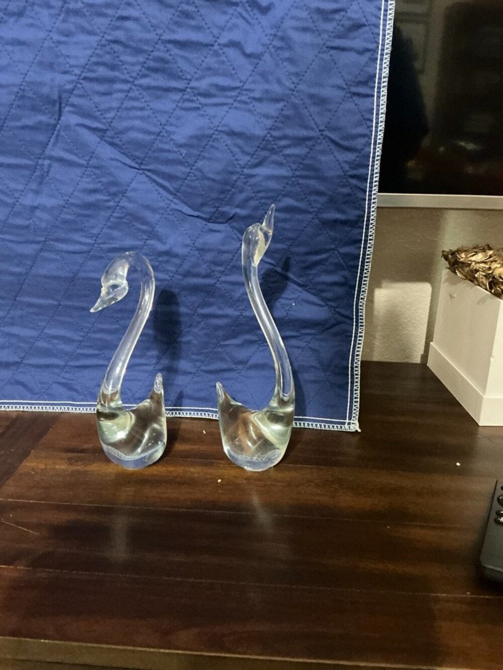 Elegant Crystal Swan Home Decor - Picture 3 of 3
